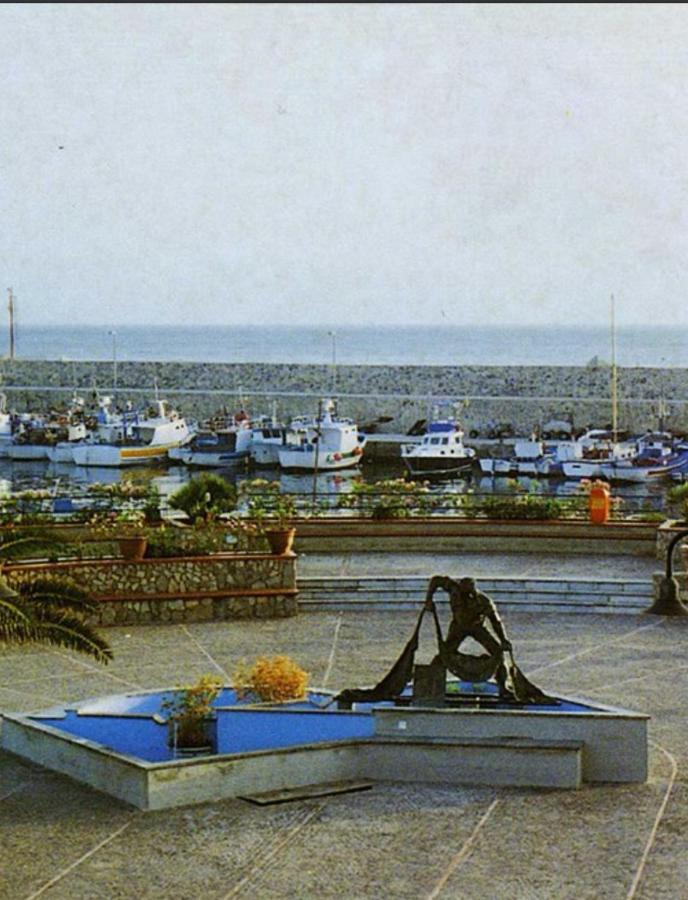 Casa Alice Hotel Isola delle Femmine Bagian luar foto