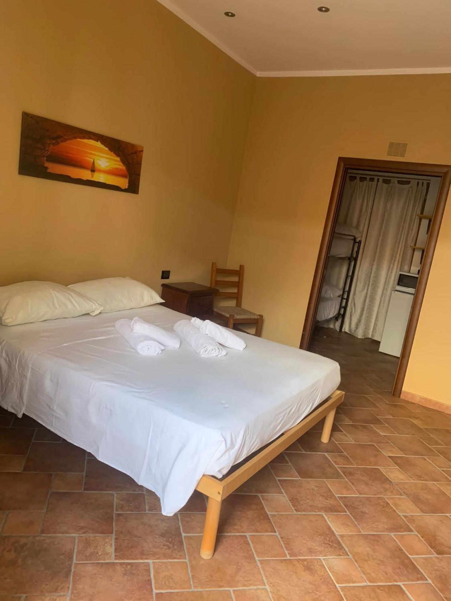 Casa Alice Hotel Isola delle Femmine Bagian luar foto