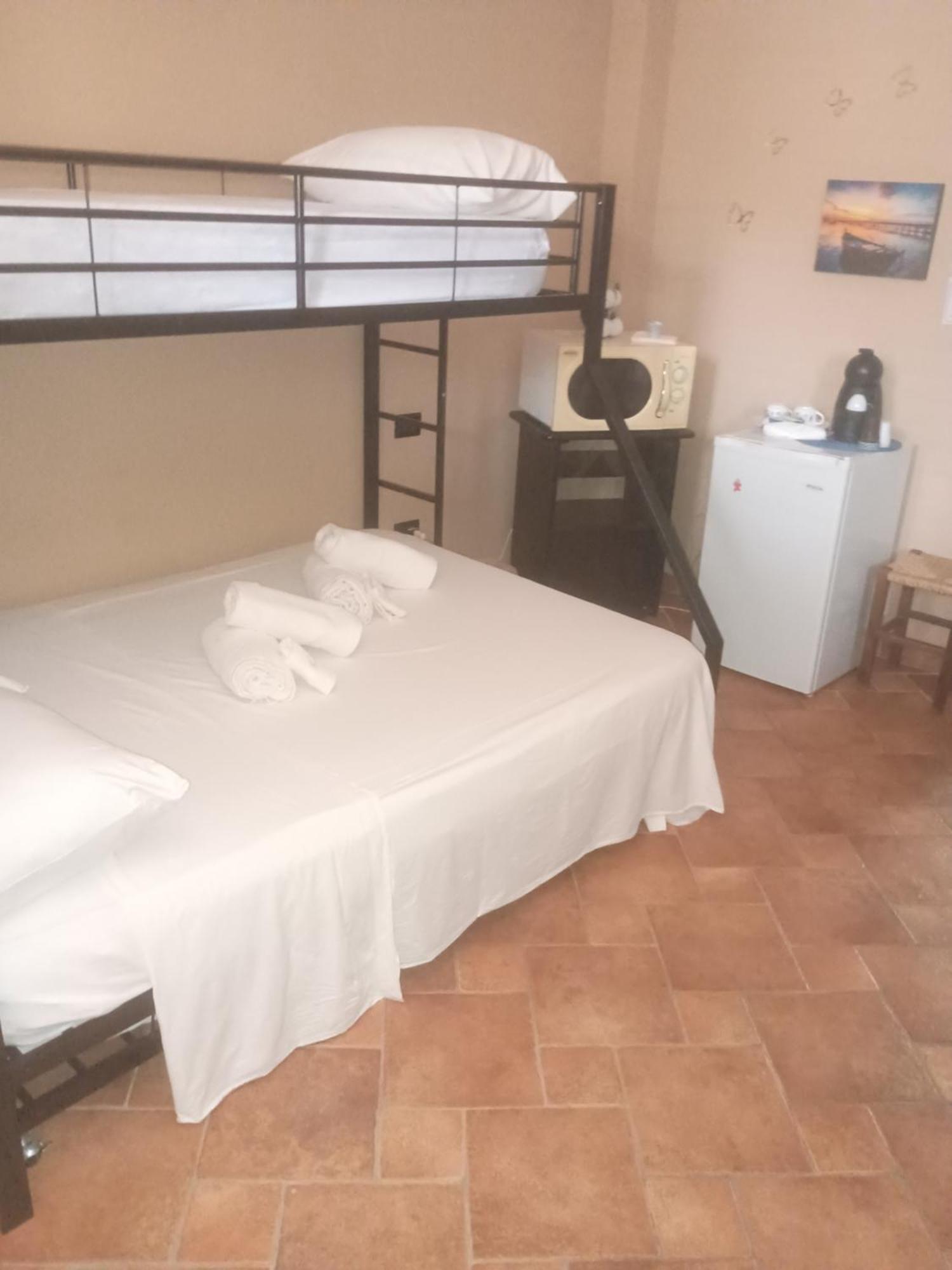 Casa Alice Hotel Isola delle Femmine Bagian luar foto
